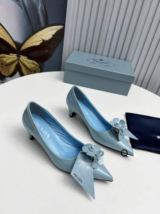 Picture of Prada Shoes _SKUPradasz35-454CM7CLL060619265